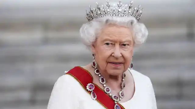 Royal Treatment: World’s 7 Richest Queens