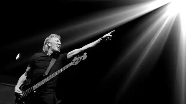 Roger Waters Hosts Benefit Concert for Veterans