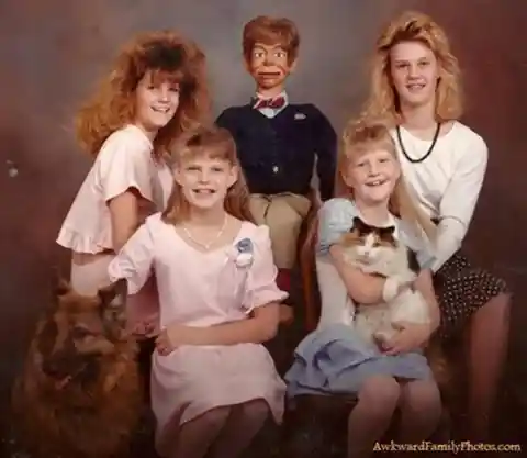 Top 10 Most Hilariously Awkward Family Portraits
