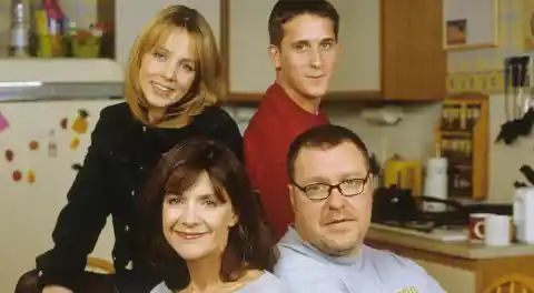Top 5 90s British Comedy Series You Forgot About
